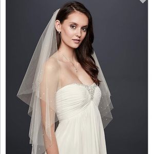 David’s bridal two layer fingertip veil
